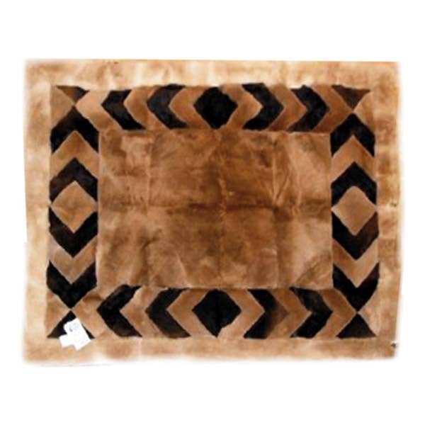 Rechteckiger Teppich aus Alpakafell, schwarzer Pfeil, 33" x 48" - Design 18 für den Großhandel von Sanyork Fair Trade