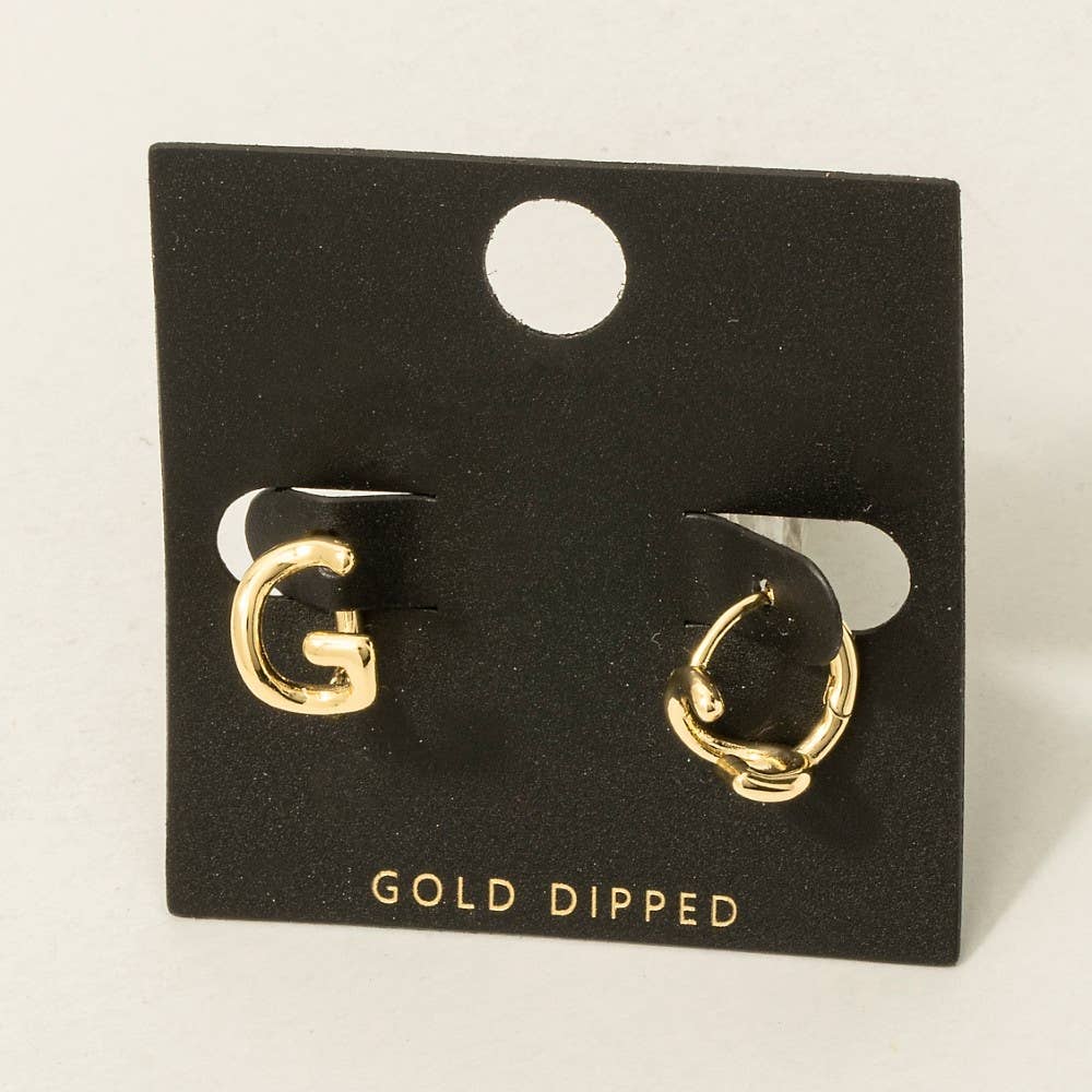 Fame Accessories – wholesale Hoop-örhängen – Guldpläterade miniörhängen med initialbokstav7