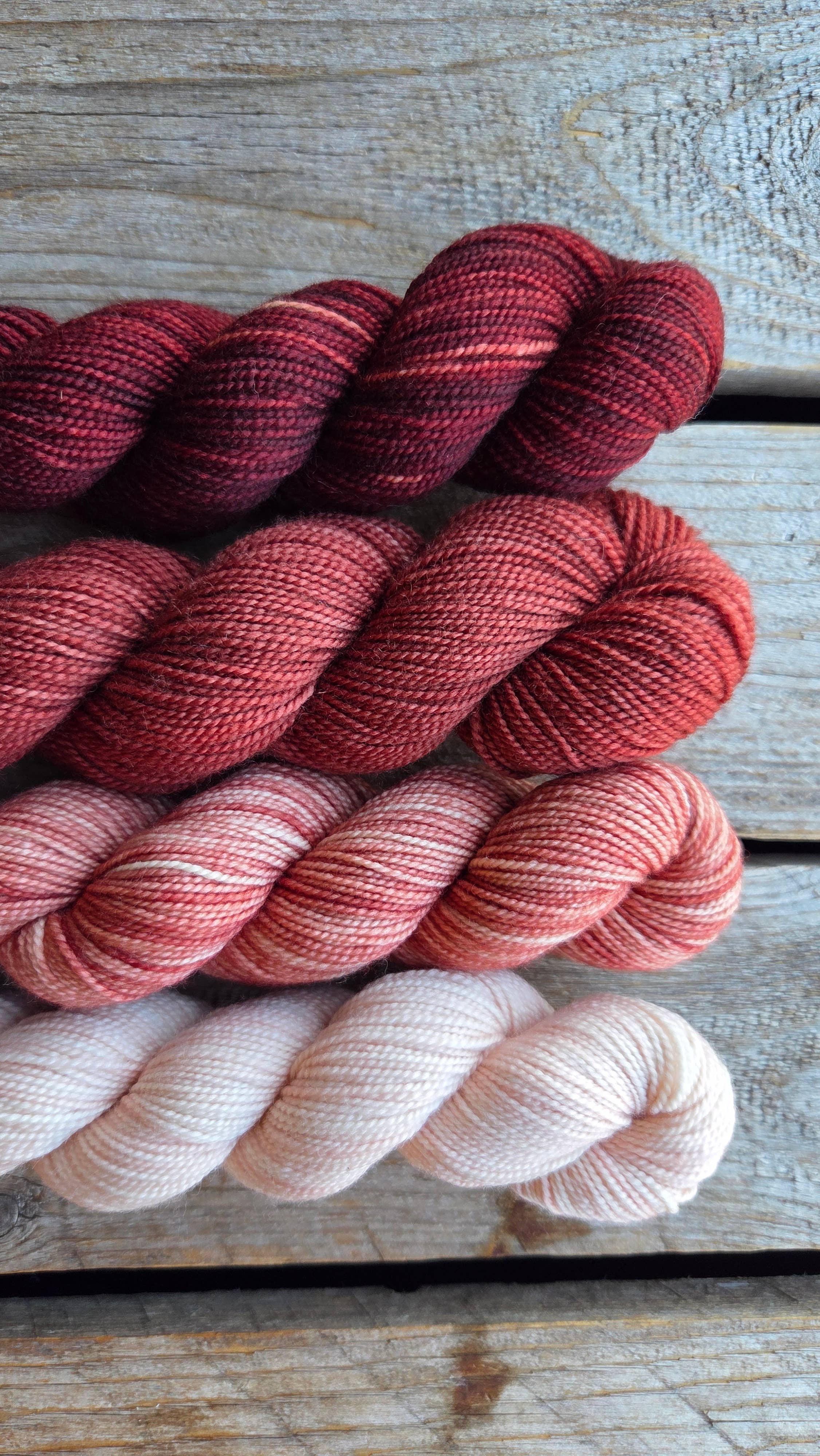 Koigu Wool Designs – Engroshandel Garn – KPM Rust Solid Farvefamilie1