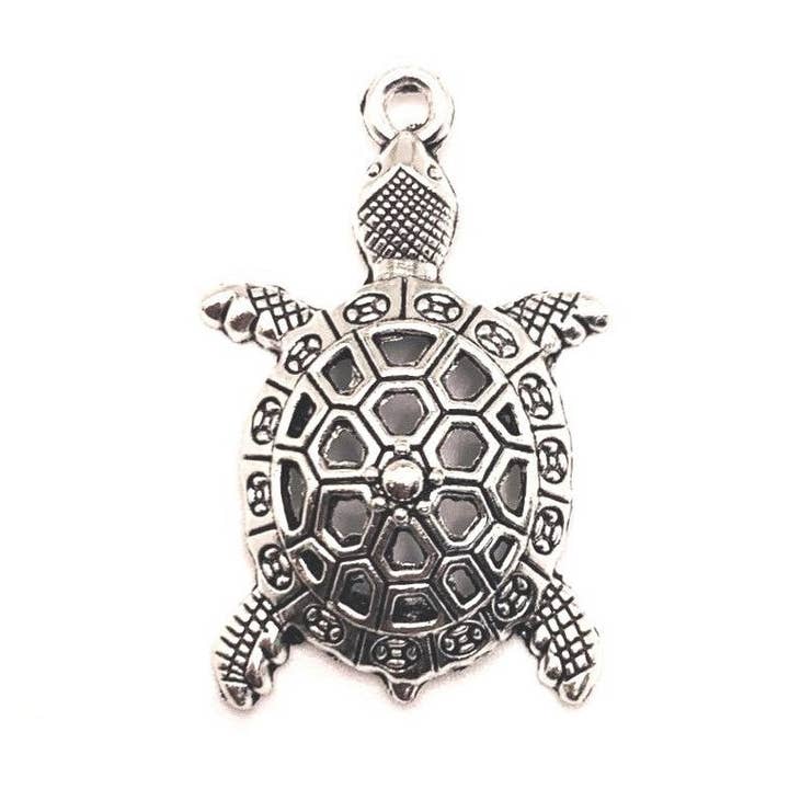 Charms Tortue Argentée, 39x23mm pour la vente par Guerrilla Charm