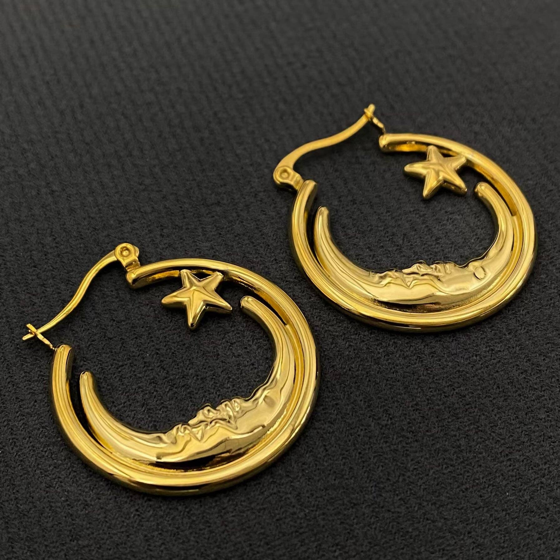 Mio Queena - Wholesale Hoop Earrings - Moon Star 18K Gold Plated S.Steel Hoop Earrings - FGS/MS1