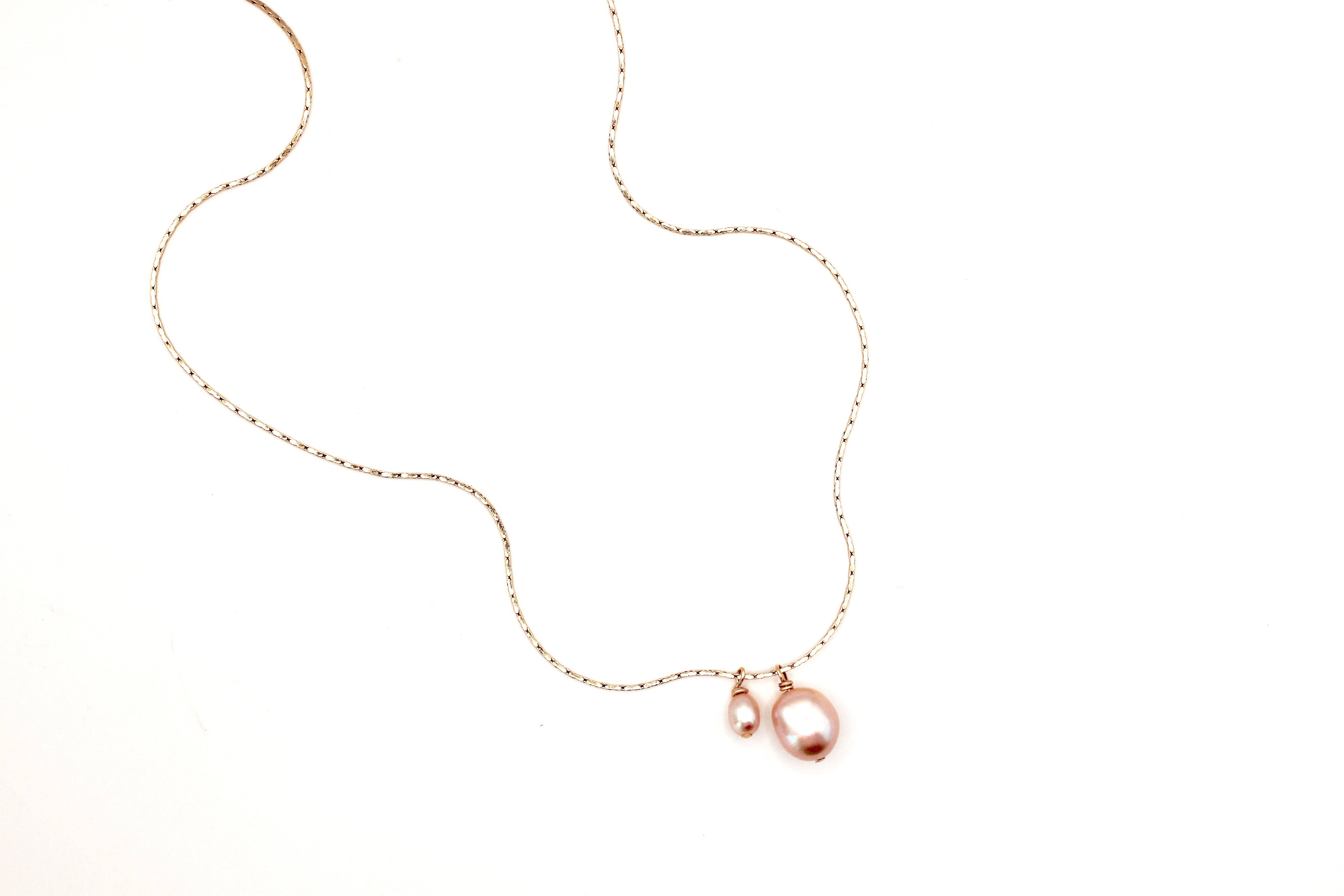 Valiente New York - Wholesale Pendant/Charm Necklace - Champagne necklace2