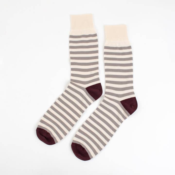 Rayures crème pour la vente par Velvet & White Clothing Corp.