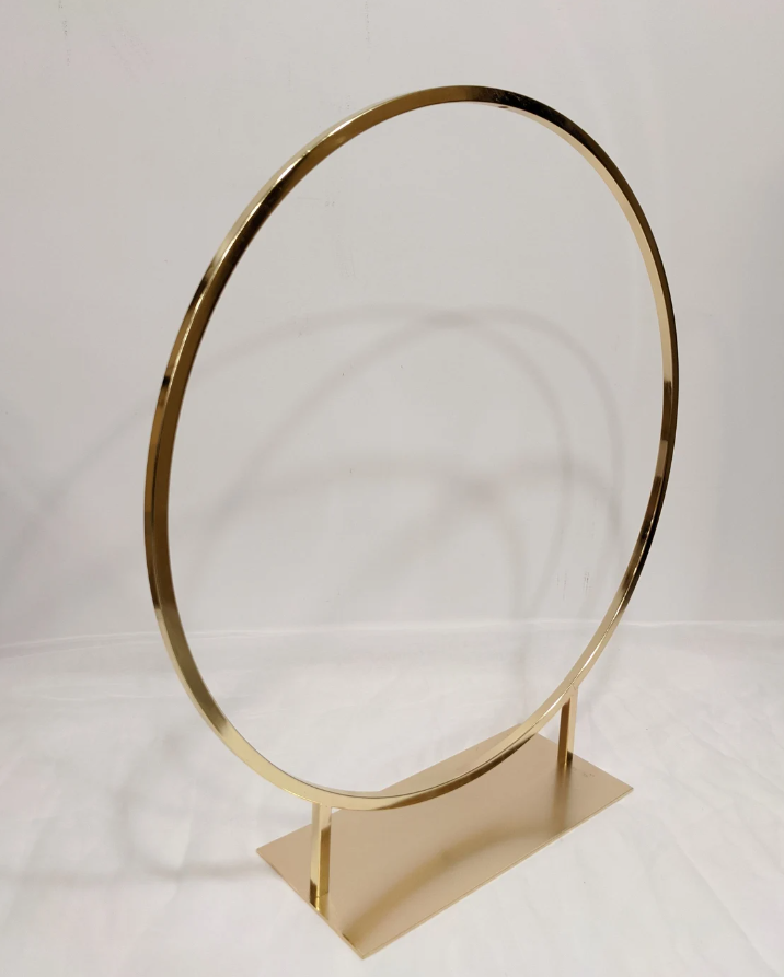 Sweet Home Deco - Vente Décorations de table - Centre de table rond en métal de 24 po/arche ronde en forme de lune dorée1