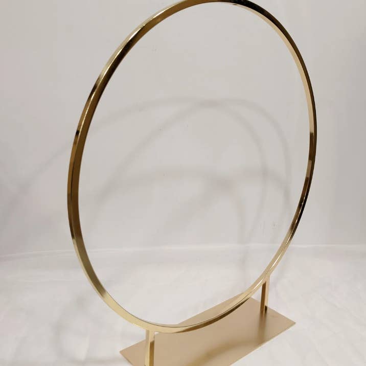 Sweet Home Deco - Wholesale Decorative tabletop object - 24'' Round Metal Arch Table Centerpiece/Round Moon Arch Gold1