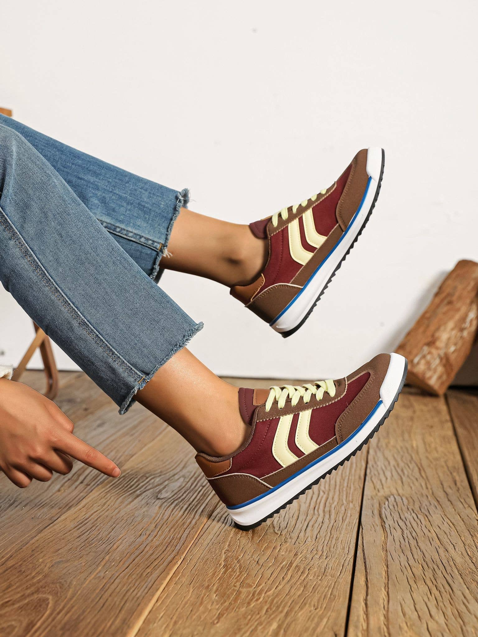 No Doubt Shoes – Großhandel Lifestyle-Sneaker – Damen – DAMEN-SNEAKER MIT FARBKONTRAST UND DOPPELSTREIFEN-SCHNÜRUNG7