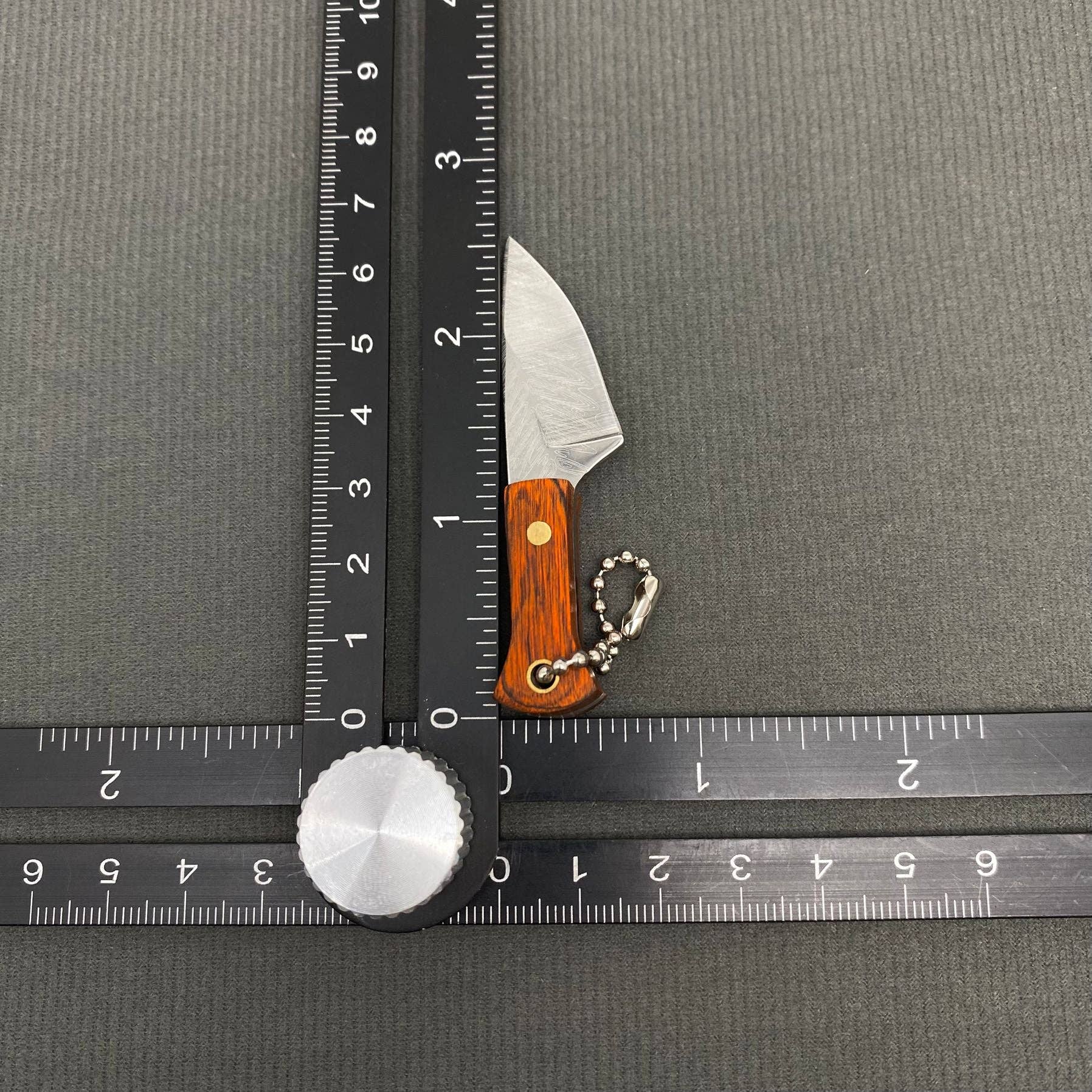 Mio Queena - Wholesale Pocket Knife/Holder - Textured Stainless Steel Portable Knife with Protective Cover5