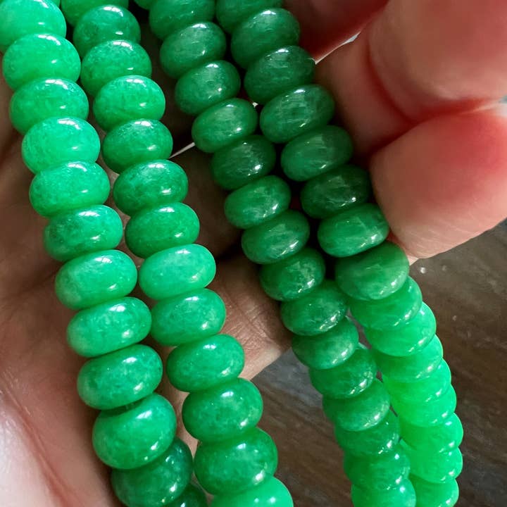 Sonya Renee Jewelry - Wholesale Beaded/Pearl Necklace - Lilly Gemstone Bead Necklace multi-color 8mm opals jade 82