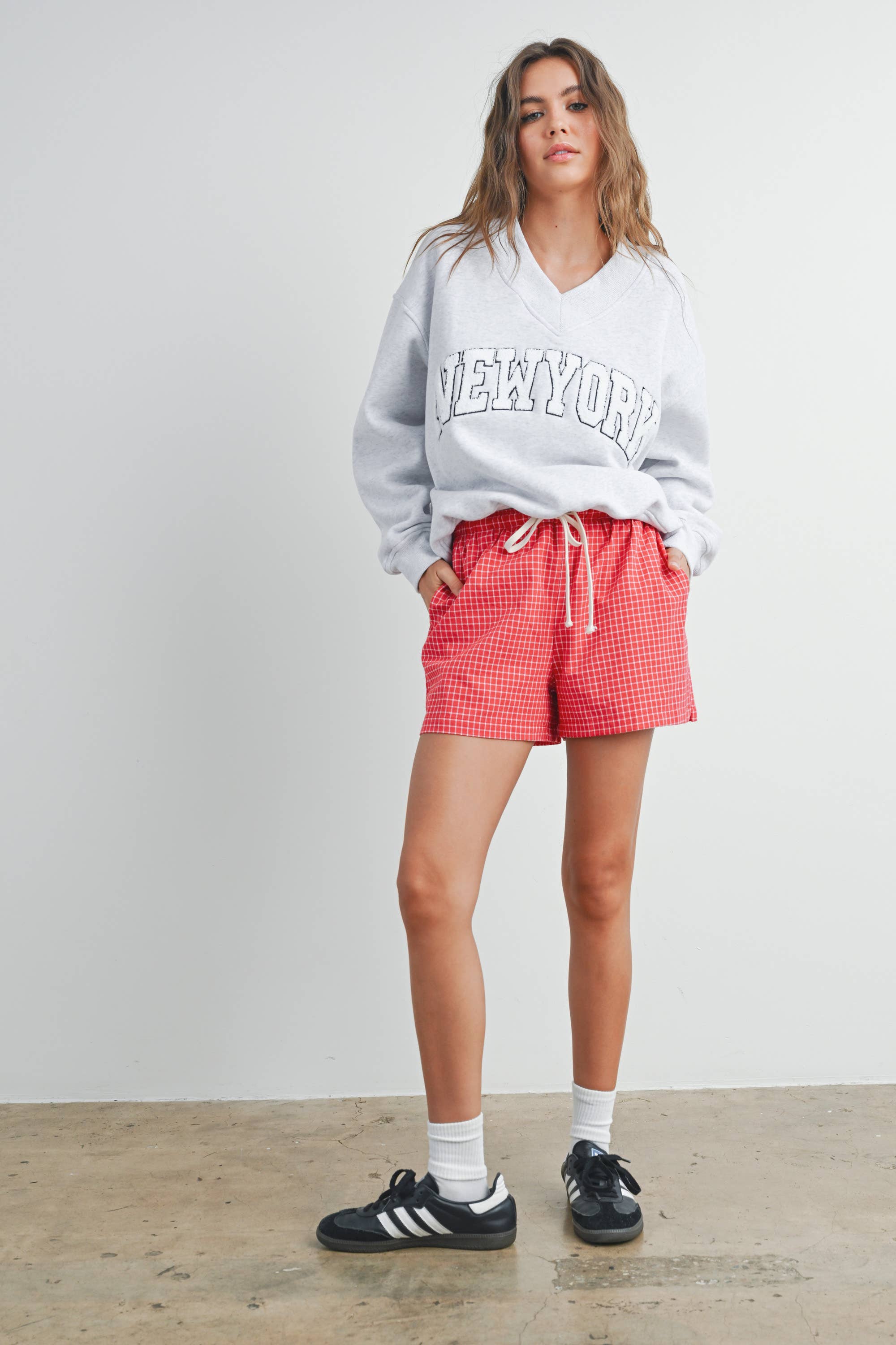 BUTTERMELON - Vendita all'ingrosso Pantaloncini - Donna - Shorts a quadretti con coulisse elastica - BMP745032