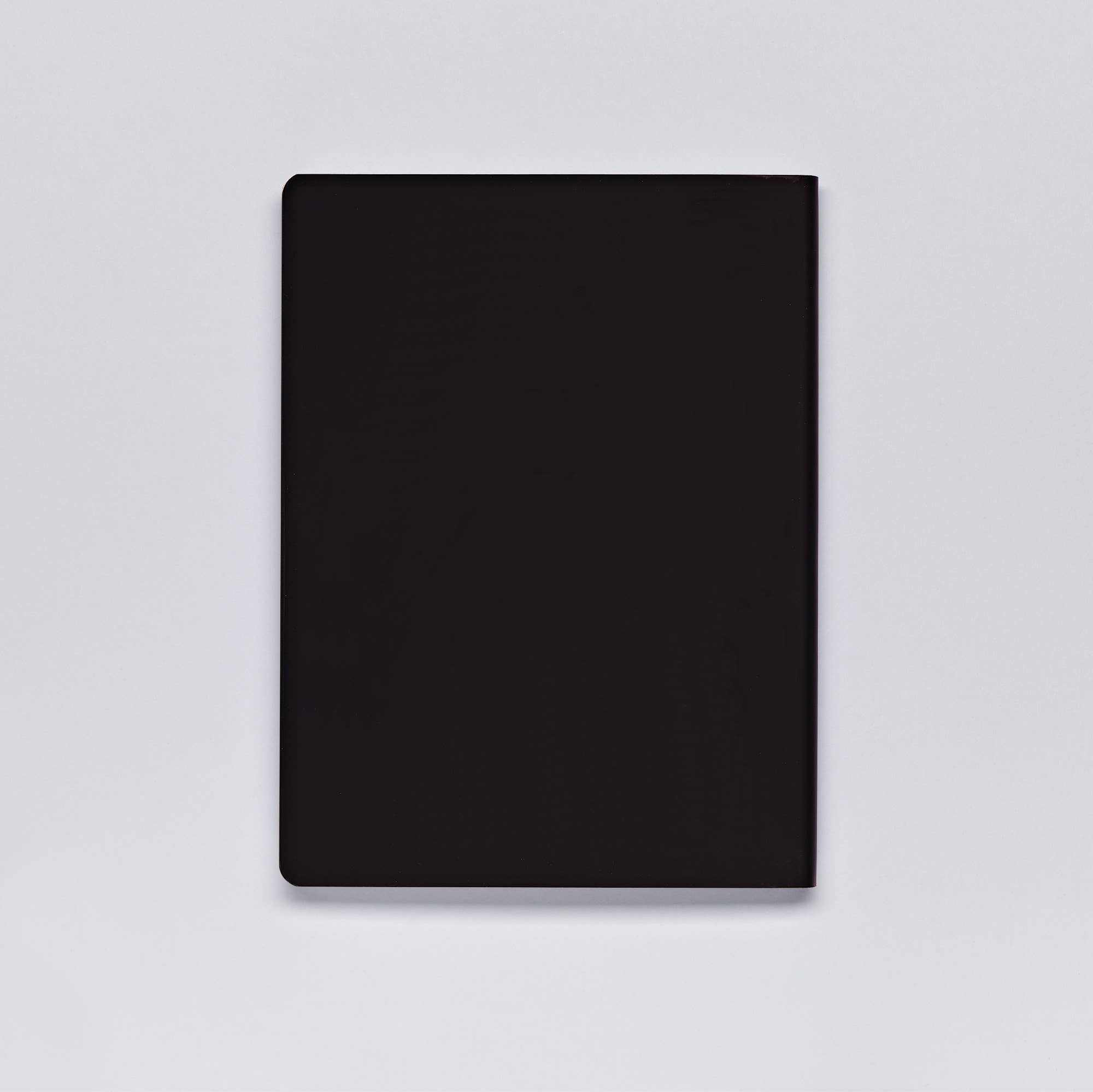 nuuna - Vente Cahiers - Holy Shit - Carnet Graphique L | A5+ | Quadrillage à points 3,5 mm3