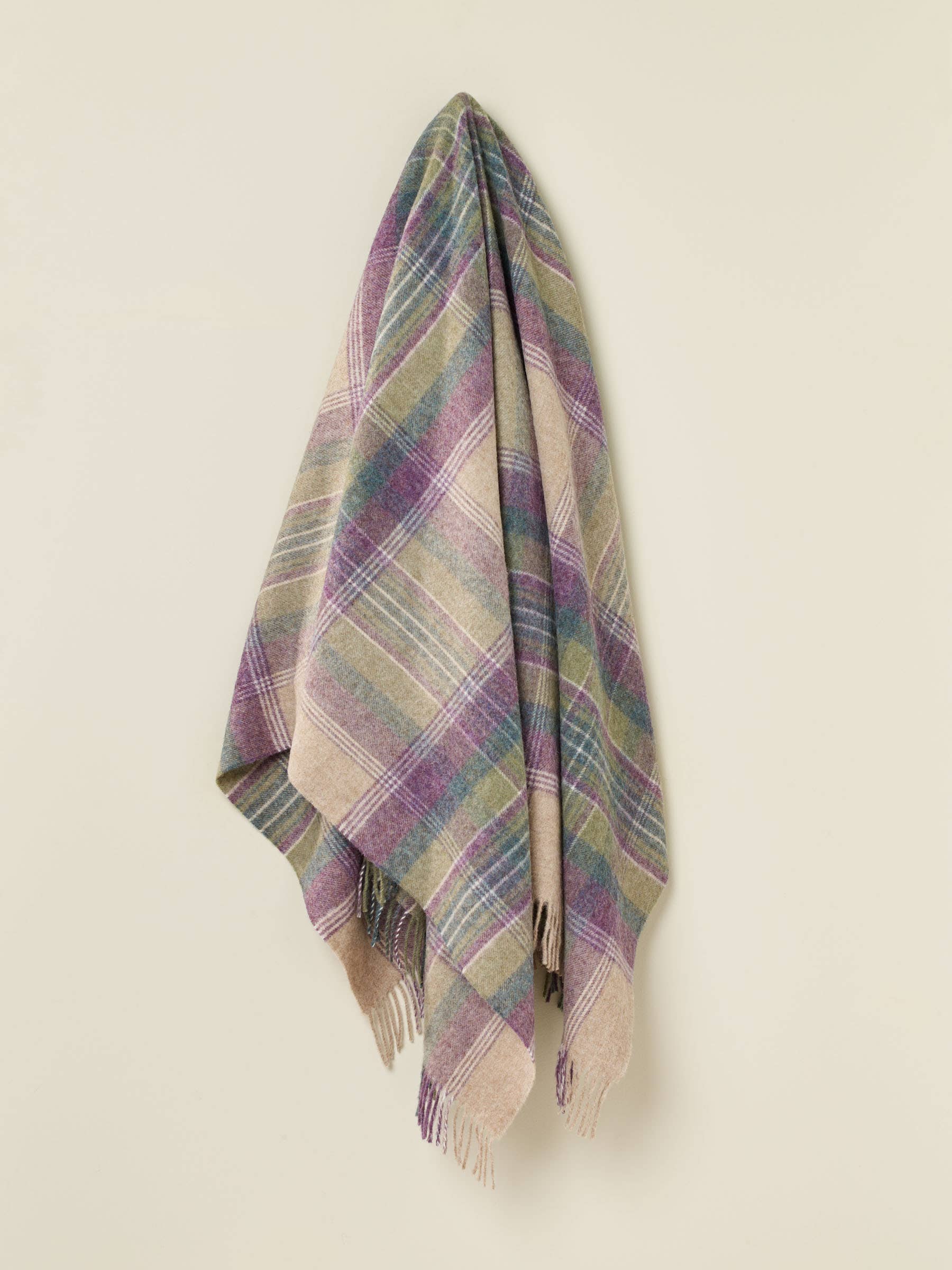 Bronte by Moon – wholesale Throw blanket – Kintyre Pure Wool Throw0