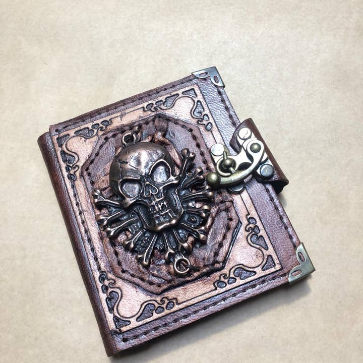 ML Marcaleather - Wholesale Journal/Diary - Mini Skull with Bone Leather Journal Notebook Sketchbook4