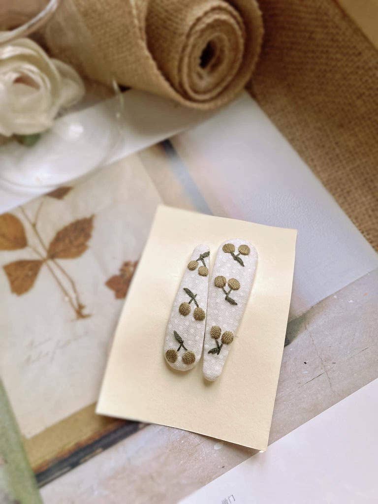 Quince Fables - Wholesale Barrette - Women's - 3D Floral Embroidered Hair Barrette, Kylie Collection1