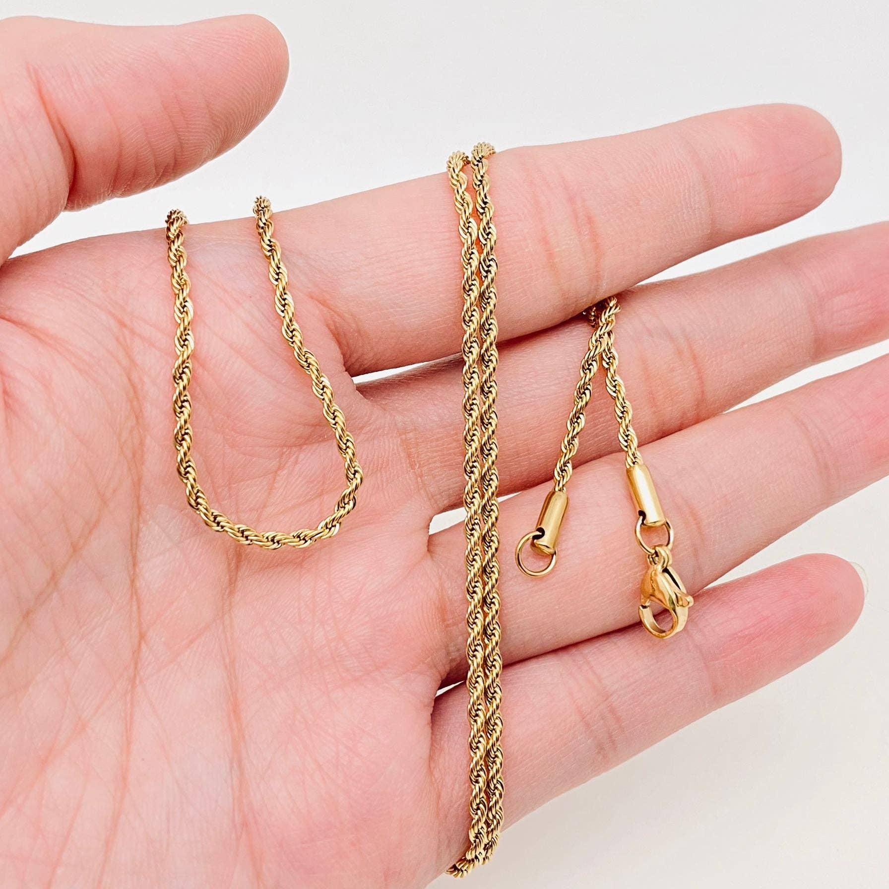Mio Queena - Wholesale Link & Chain Necklace - Twists Shape 18K Gold-plated Stainless Steel Chain - MJ/FGS0