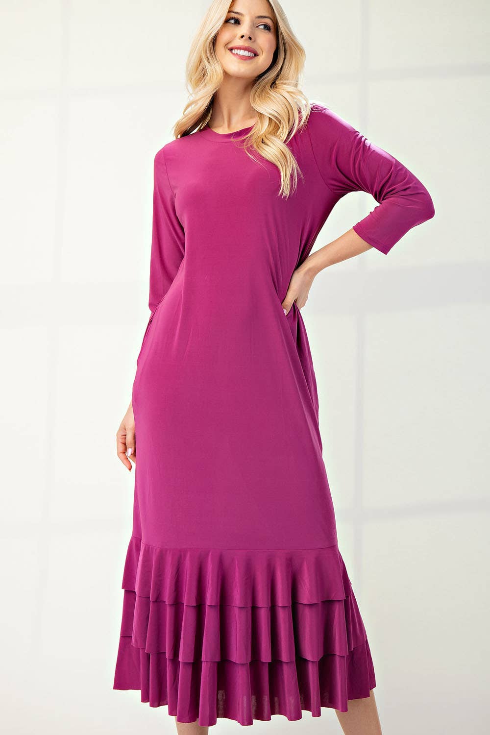 Celeste Clothing – Großhandel Kleid – Damen – Großgrößen-Midikleid mit gestuften Rüschen und 3/4-Ärmeln61