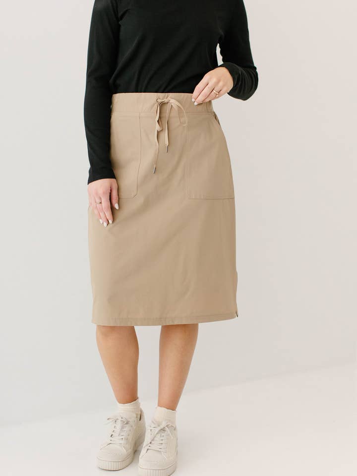 Jupe-short athlétique 'Ally' pour la vente par The Main Street Exchange