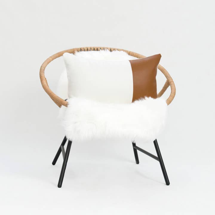 Hofdeco - Wholesale Throw Pillow Cover - Faux Leather Lumbar Pillow Cover, Modern design, Camel White