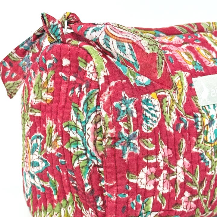 ABRACOLORS - Wholesale Toiletry Bag - Women's - Red toiletry bag