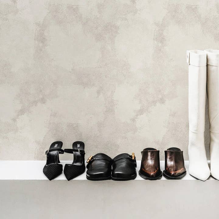 Livettes Wallpaper - Wholesale Wallpaper - Light Beige Concrete Limewash Removable Wallpaper1