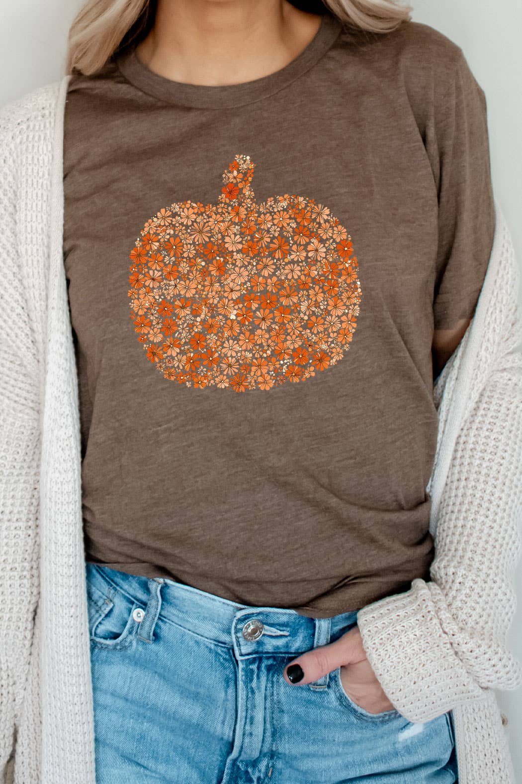 Kissed Apparel - Vendita all'ingrosso Maglietta serigrafata - Donna - Maglietta Grafica Autunnale con Zucca e Fiori2