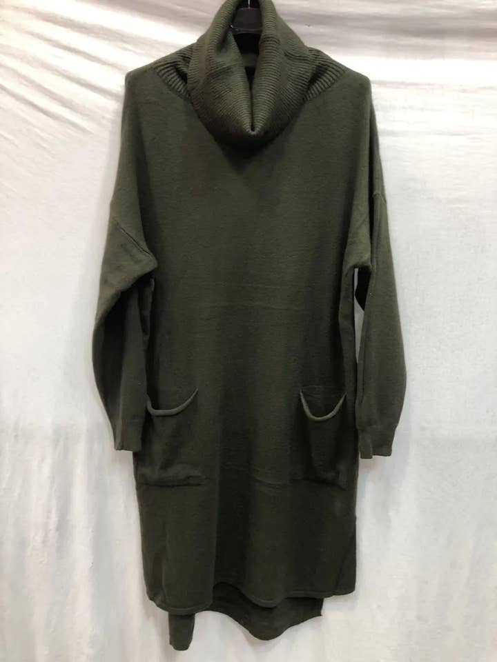 Mimi & Gogo – wholesale Klänning - Dam – Stickad klänning med polokrage och framfickor15