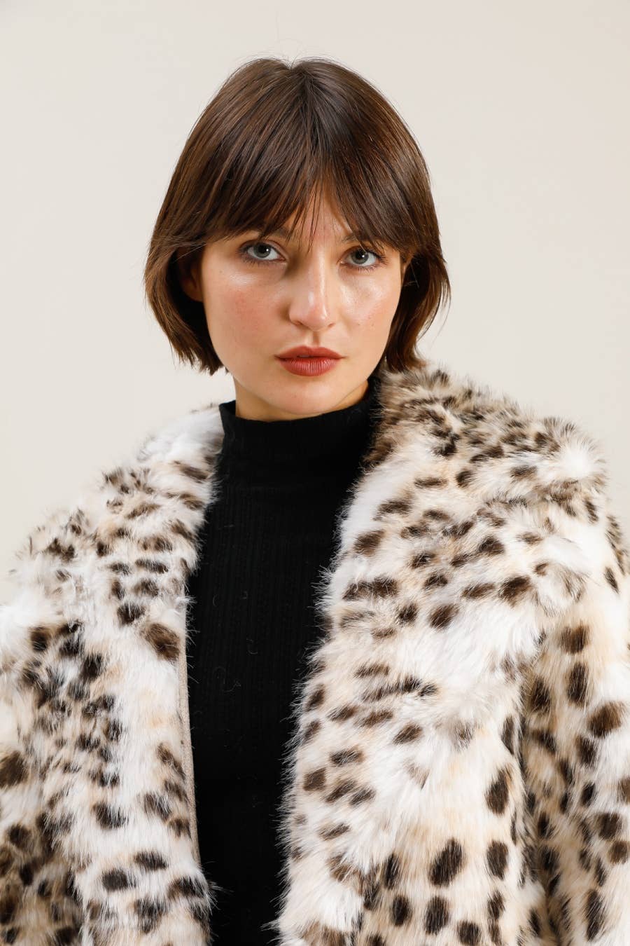 Attrait Paris - Wholesale Fur/Faux Fur Coat - Women's - Animal print faux fur coat1