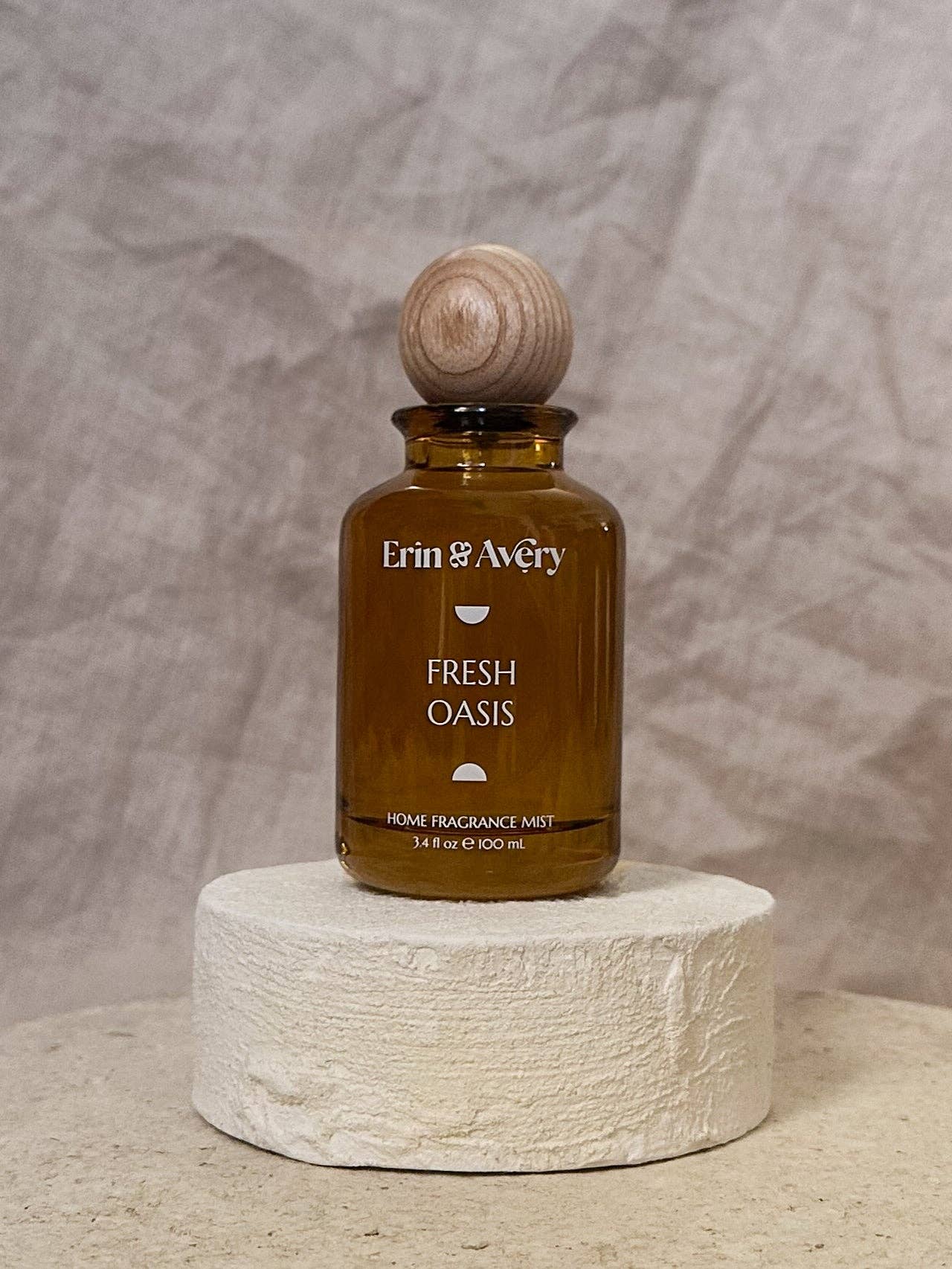 Erin & Avery - Wholesale Room & Linen Spray - Fresh Oasis Home and Linen Fragrance Mist2