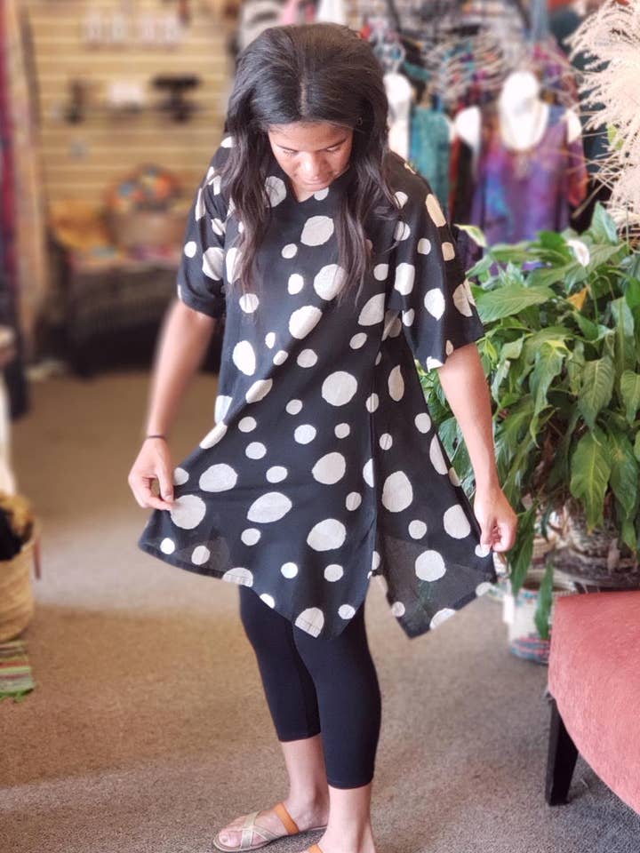 Tunique oversize en coton à pois pour la vente par Zumi