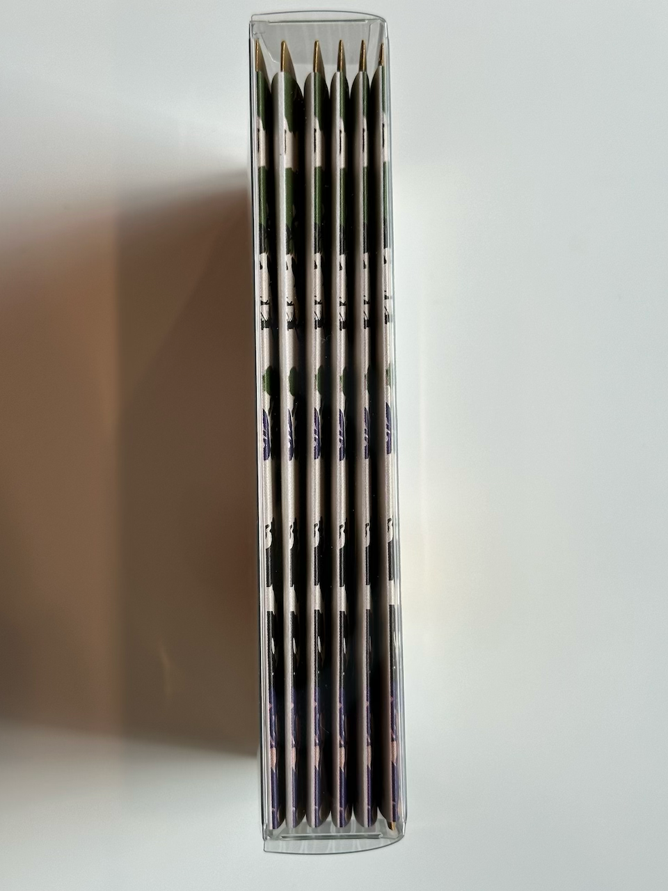 Crisp Olive™ - Wholesale Stationery/Notecard Set - Luxury Boxed Note Card Set– 6 floral A2 Cards+Gold Envelopes6