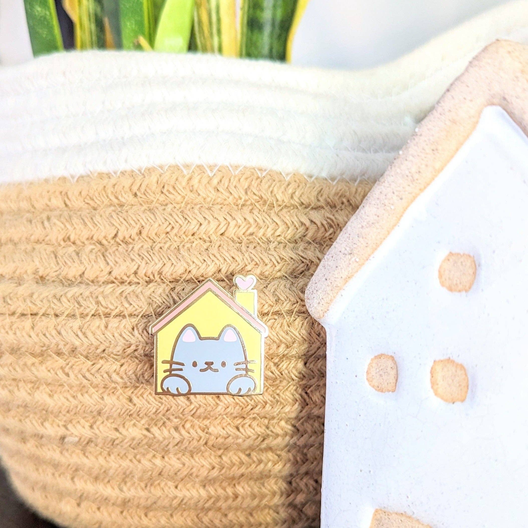 Arcasian - Wholesale Lapel Pin/Button - Fur-ever Home Charity Enamel Pin