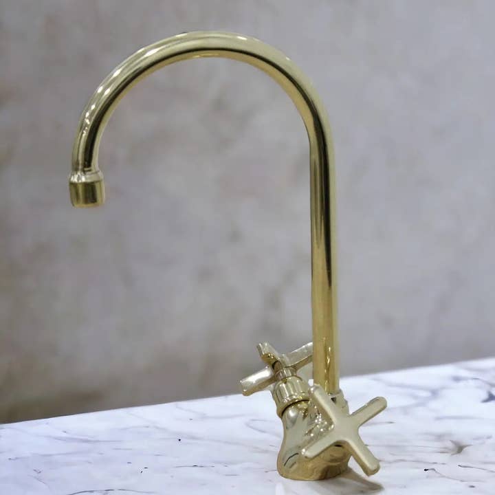 Moroccan Sink – wholesale Köksverktyg/-pryl – Handgjord mässingsblandare för bänkskiva, olackerad patinafinish