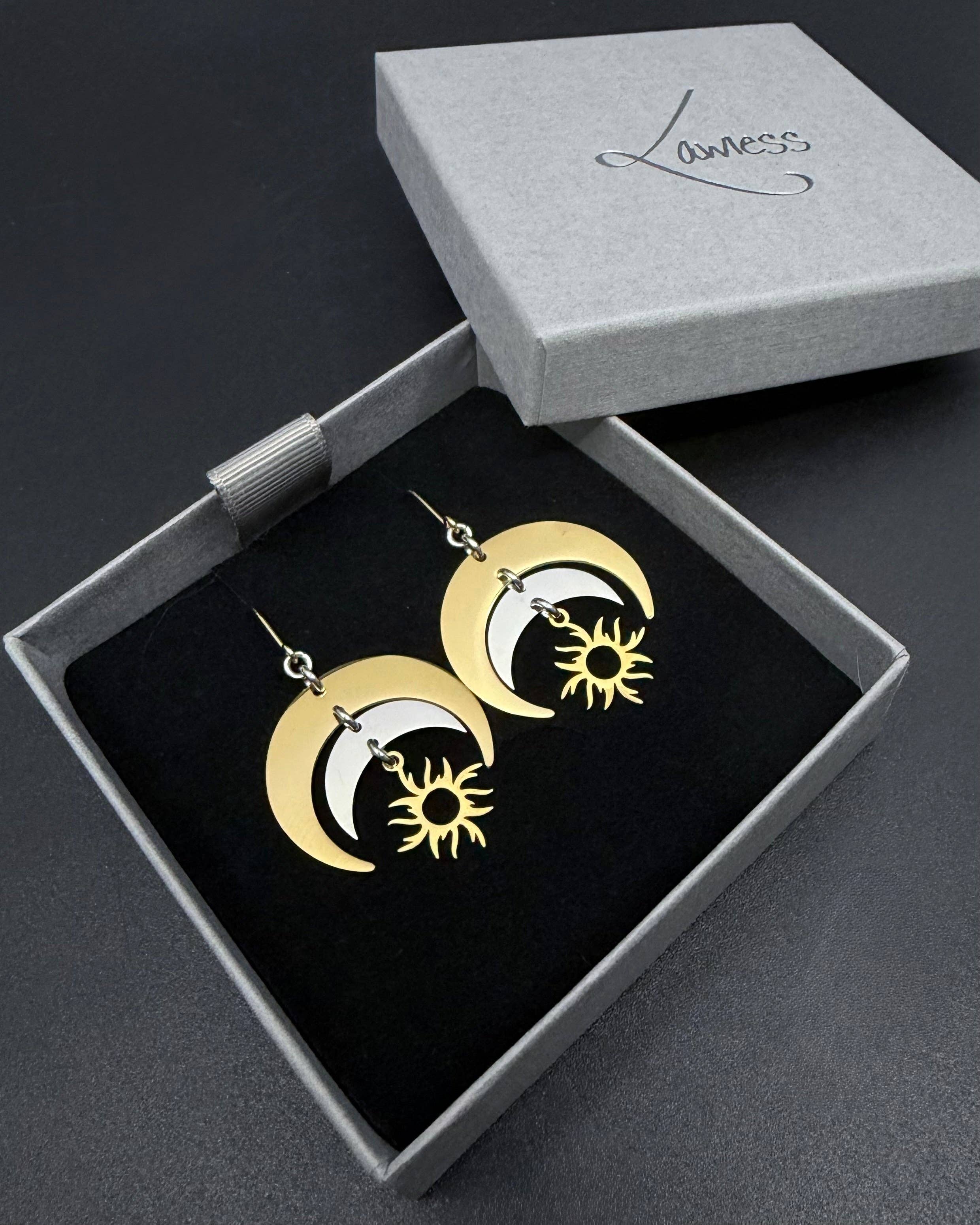 Lawless - Wholesale Dangle Earrings - Eos Balance Earrings - Gold / Silver 30mm2