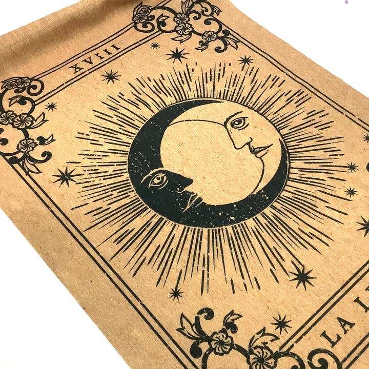 Carte de tarot représentant la lune, bannière, drapeau, décoration de salon de thé pour la vente par All Little Cute Things