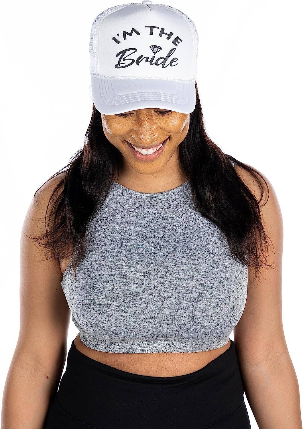 Funky Junque - Venta al por mayor Gorra trucker - Mujer - Paquete de gorro de camionero de espuma y gafas de sol, I'm the Bride (blanco)3