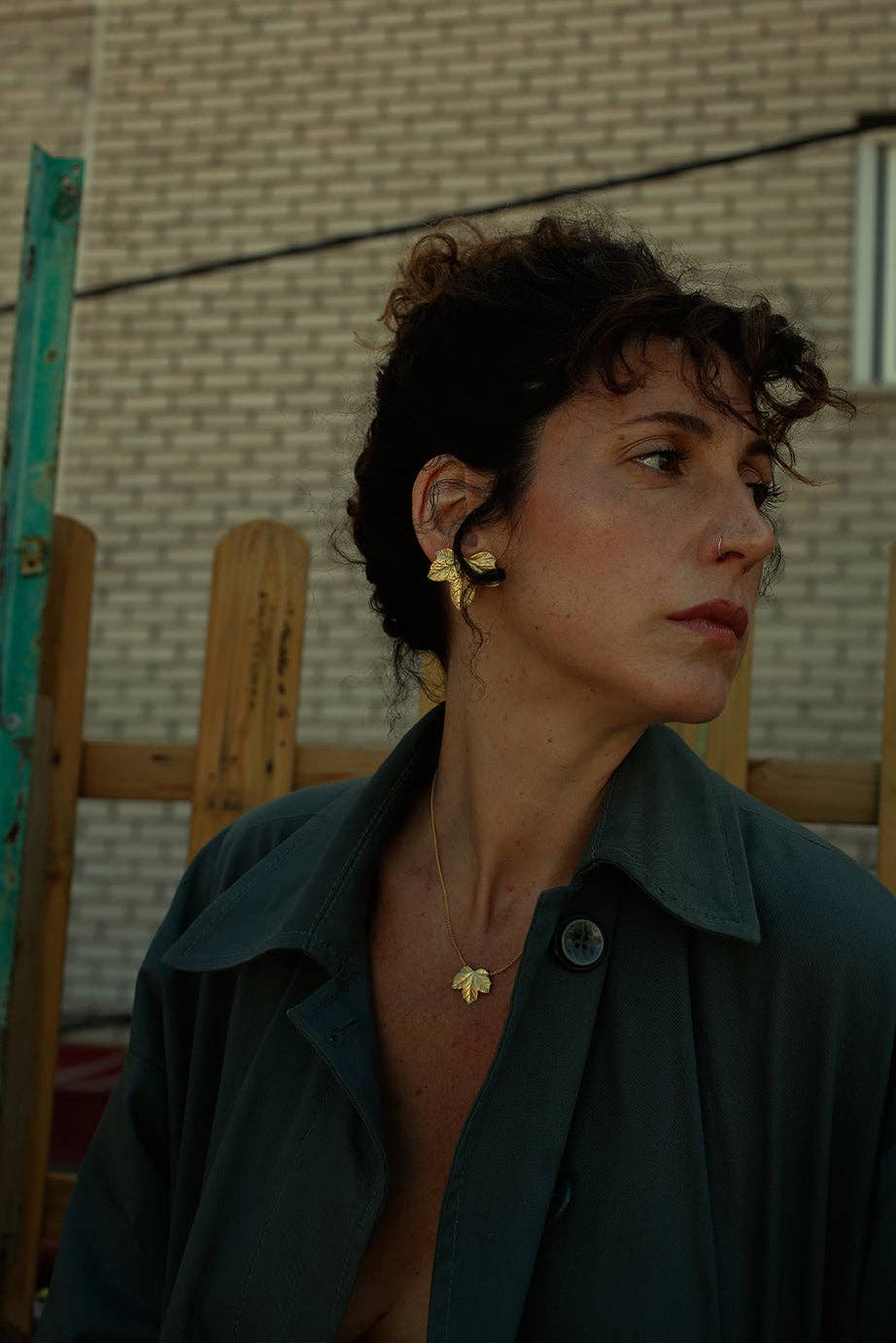 Ginger & VelVet – wholesale Pendant/charm necklace – 24ct gold-plated Mini Ivy Necklace0