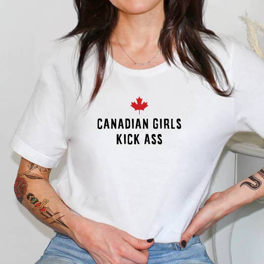 T-shirt du Canada - Les filles canadiennes déchirent pour la vente par Days with Gray