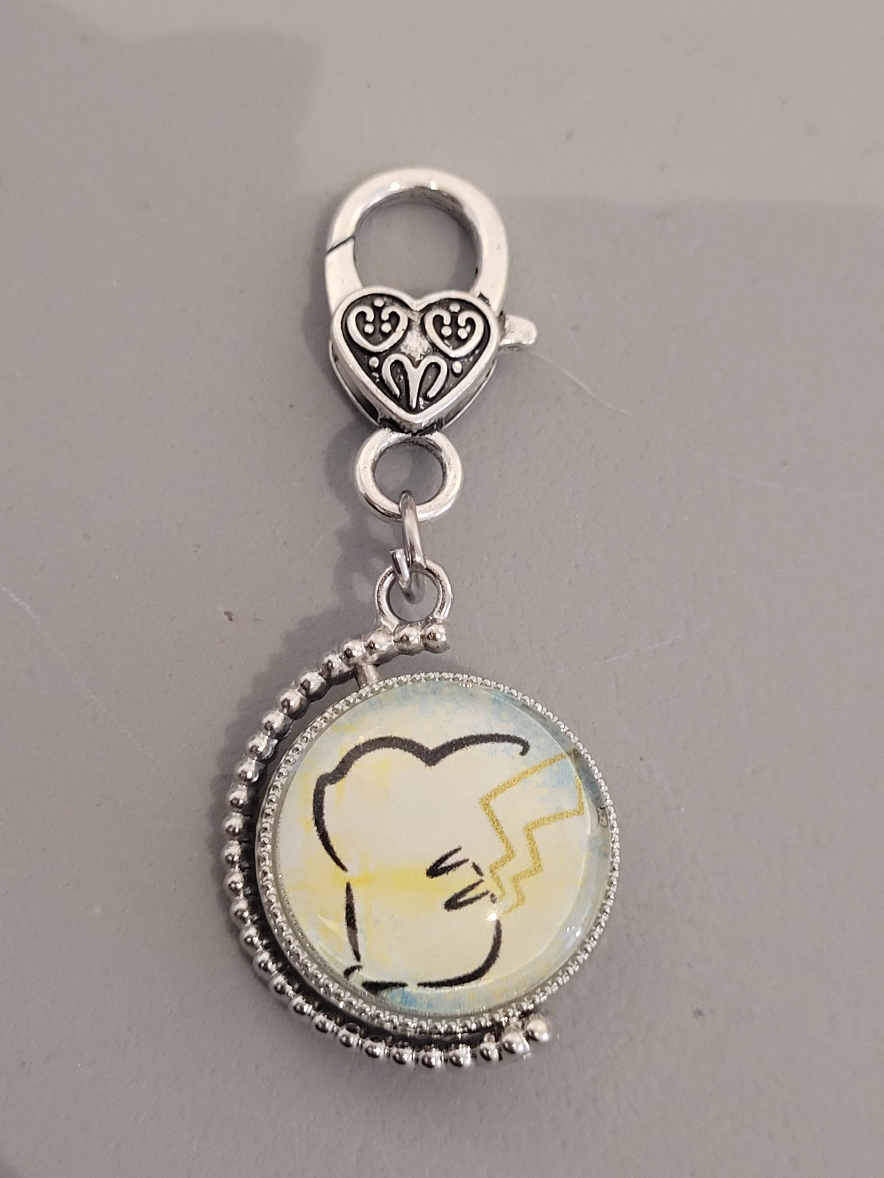 Con-Quest Crafts – wholesale Keychain – Unisex – Gaming Inspired Fidget Charms double-sided  keychain18