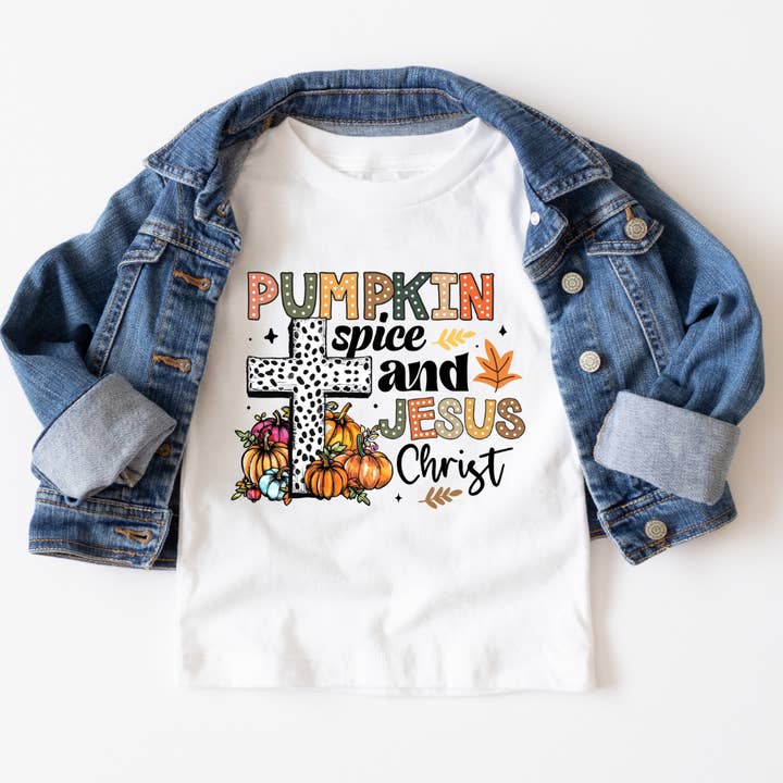Græskar Krydderi Og Jesus Kristus Efterår Ungdom Grafisk T-shirt for engroshandel hos Mama and Littles Apparel