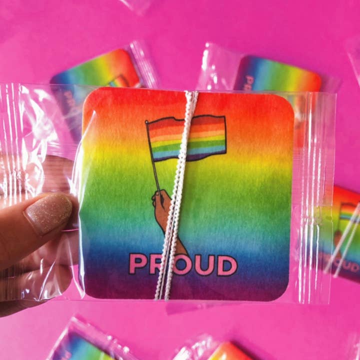 Studio Soph (We Pay Your Import Fees - We Ship DDP) – Großhandel Auto-Lufterfrischer – Unisex – Stolze Flagge LGBTQ Regenbogenverlauf Lufterfrischer1