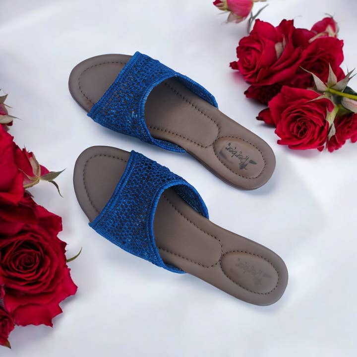 Boho raffia sandals – Handwoven Moroccan Raffia Slippers for wholesale by Berberparadise