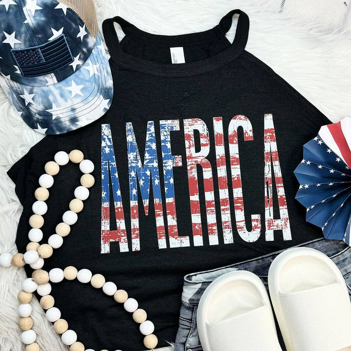 Rocker Tank mit Hintergrund der amerikanischen Flagge für den Großhandel von Trendy Tee Co.