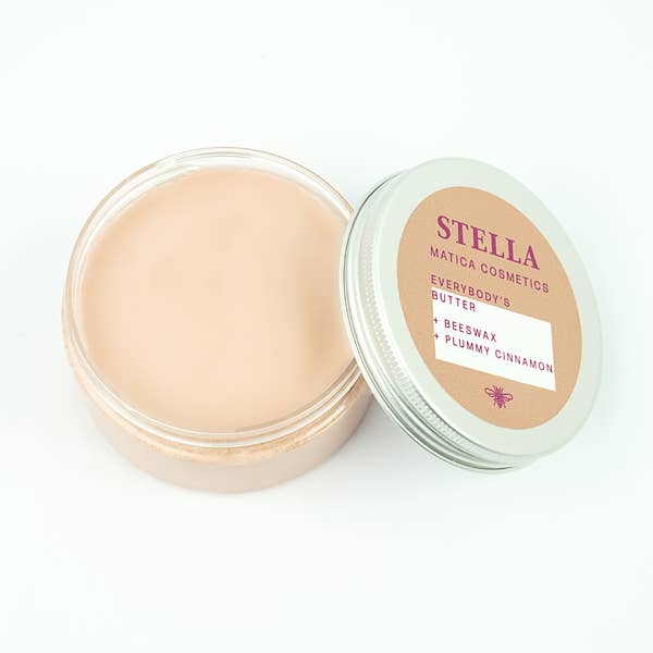 Stella-sæt — Limited Edition Body Butter & Cinnamon Pfla Duftlys for engroshandel hos Matica Cosmetics