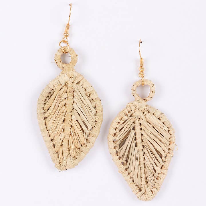 Faux strooien oorbel voor wholesale door 3AM BY H&D ACCESSORIES