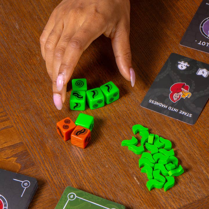 Left Justified Studio & Prolific Games - Wholesale Kaartspel - Cultists & Cthulhu 2nd Ed. — Hilarisch Lovecraft-kaartspel5