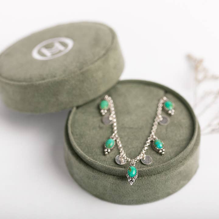 200: Turkis Charm Choker halskæde 925 for engroshandel hos Moxie Maine