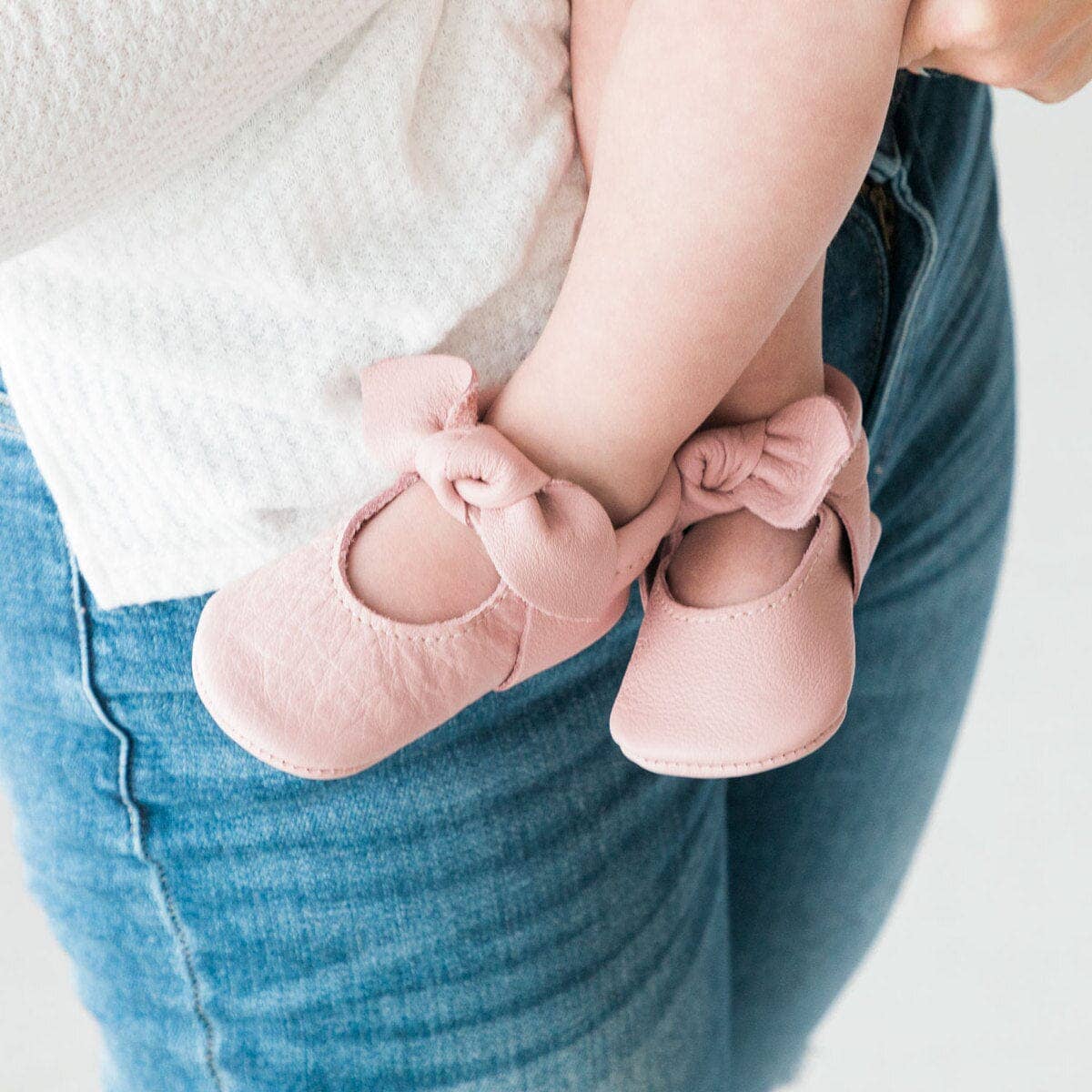 Freshly Picked - Vente Chaussures de berceau – bébé - Chaussure Bébé Nœud Papillon Blush3