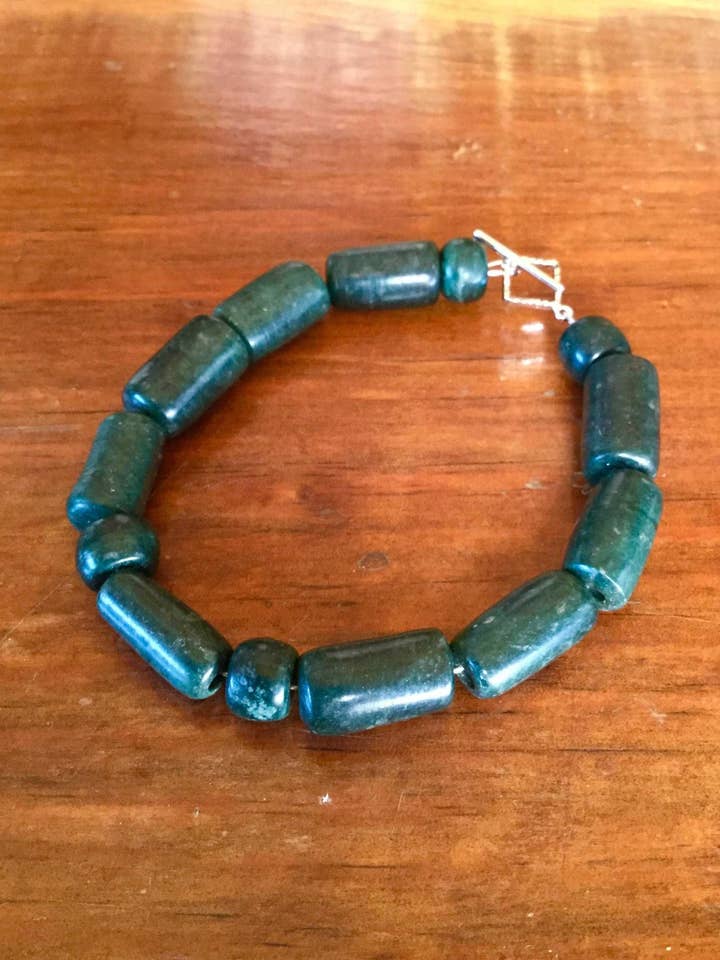 Pulseira maia, pedra serpentina verde escura como contas de jade da Guatemala antiga - Estilo pré-colombiano por atacado de OllinMexica