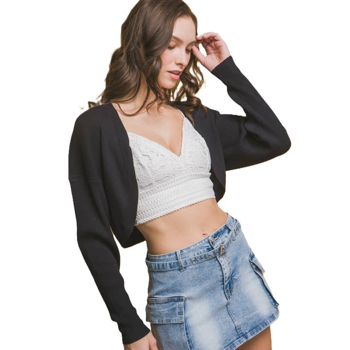 Boléro court à manches longues chic pour superposition élégante pour la vente par Apolline