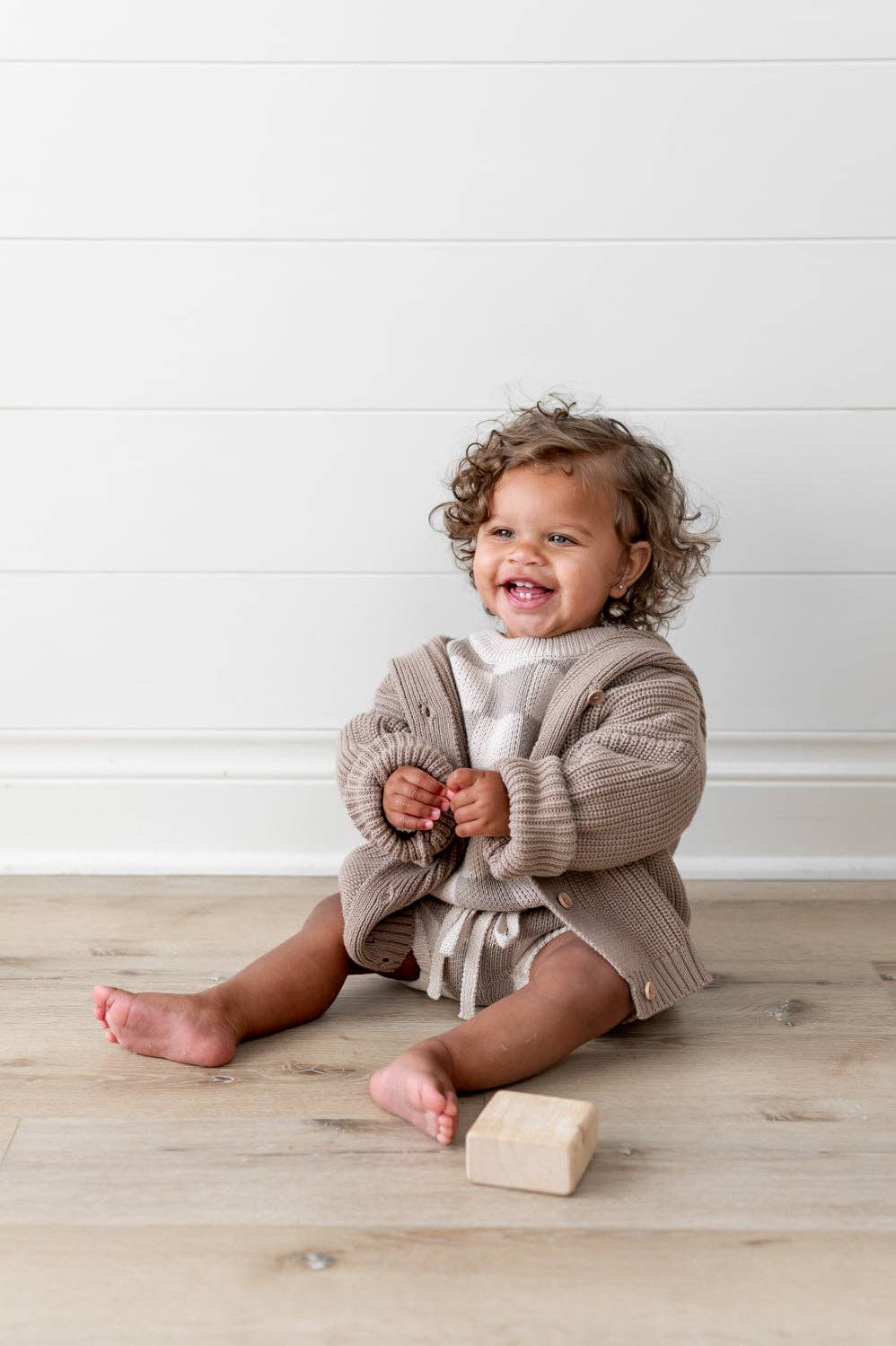 Yooushi - Wholesale Cardigan - Baby - Chocolate Chip Hooded Knit Cardigan8