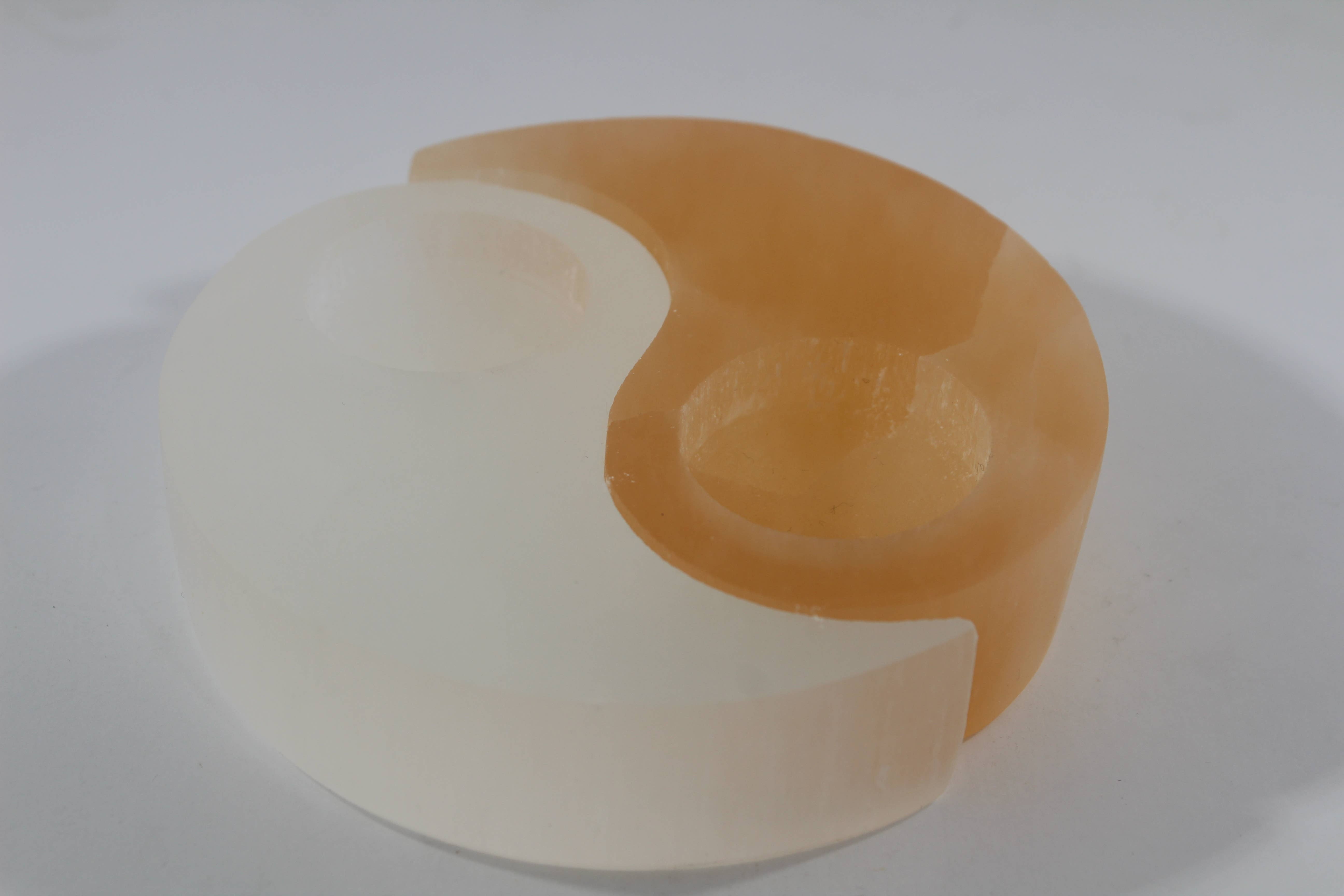 Quasar Gems USA – Engroshandel Lyseholder – Selenit Fyrfadsstage Yin Yang 10 cm5